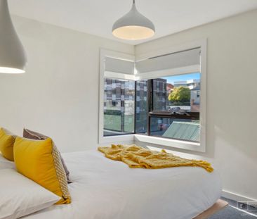 Modern Inner City Living - Photo 6