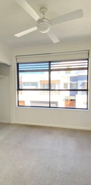 Robina - Photo 1