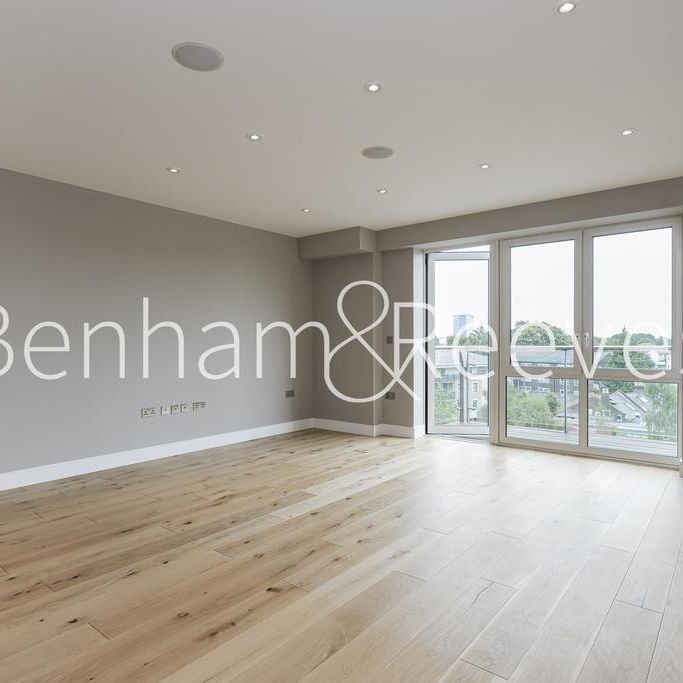 3 bedroom apartment to rent - Photo 1