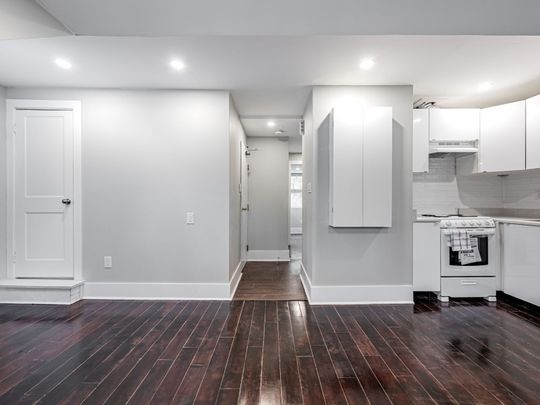 For Lease - 146 Howland Avenue, Toronto, Ontario - Photo 1