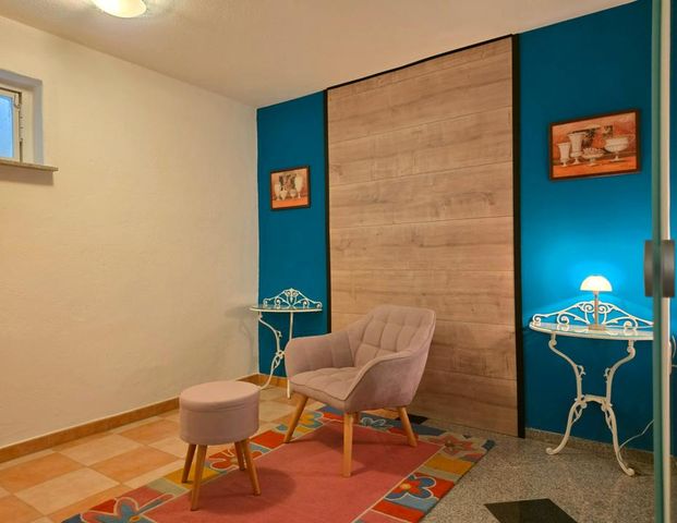 Gepflegte 2-Zimmer-Wohnung, Terrasse und toller Weitblick - Foto 1