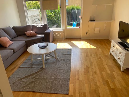 Drivbänksvägen, Hässelby - Photo 1