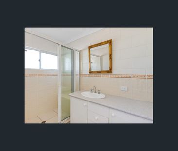 Two Bedroom Unit on the Maroochy River! - Photo 6