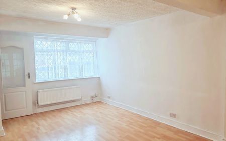 First Avenue - Photo 3