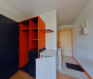 Location Appartement 1 pièce Meublé 13m² POITIERS 86000 - Photo 1