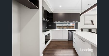 A Home So Nice You'll Pirouette at the Door! - Photo 2