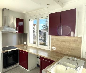 Location Appartement 3 pièces 49m² ROANNE 42300 - Photo 4