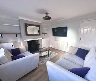 2 bedroom terraced house to rent - Photo 2