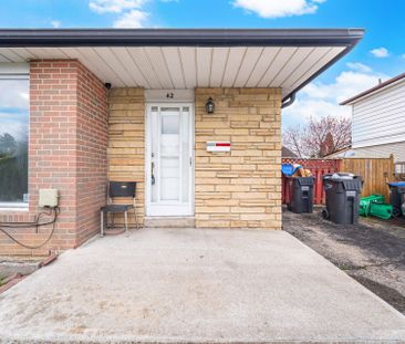 For Lease - 42 Flamingo Crescent, Brampton, Ontario - Photo 5