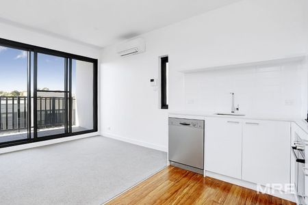 411/8 Olive York Way, Brunswick West - Photo 3