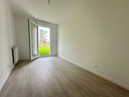 Location Appartement 4 pièces 80m² LUISANT 28600 - Photo 3