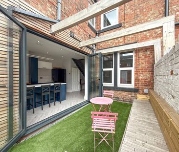 4 bedroom terraced house to rent - Photo 4