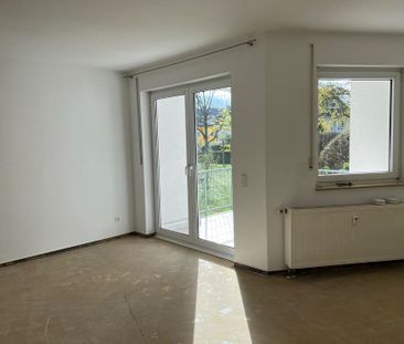 Helle 2-Zimmer-Wohnung mit Südbalkon in zentraler Lage (61 qm) - Photo 1