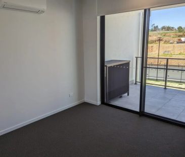 Modern 3-Bedroom Apartment in Sought-After Oaky Bay – Lifestyle & C... - Photo 2