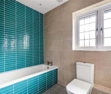 4 bedroom detached house to rent - Photo 1