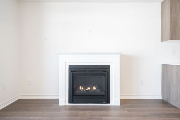 For Lease - 54 Debois Street Unit# #2nd Flr, Kawartha Lakes, Ontario - Photo 1