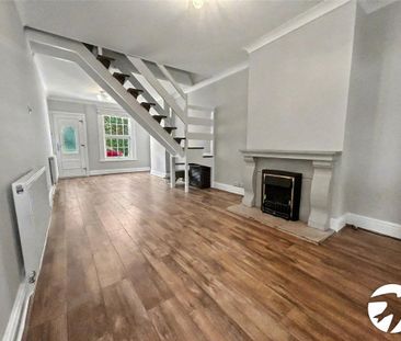 2 bedroom end of terrace house to rent - Photo 6