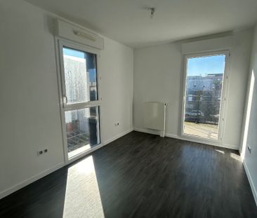 Location Appartement 3 pièces 63m² - Photo 2