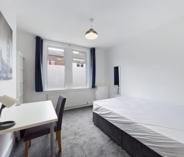 4 bedroom house to rent - Photo 6