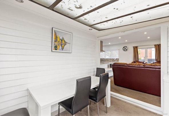 This beautifully presented 4-bedroom house at Mt Wellington - Photo 1