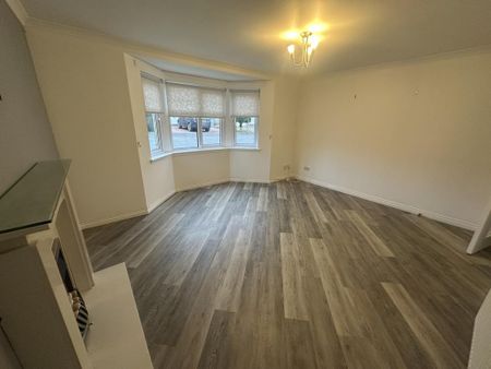 4 bedroom detached house to rent - Photo 4