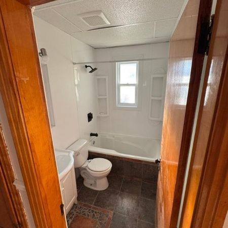 À louer 6 1/2 rénover, entièrement disponible dès maintenant - Photo 3