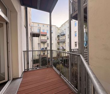 Studitraum! 2 Raumwohnung mit Balkon und Einbauküche in Sudenburg! - Photo 2