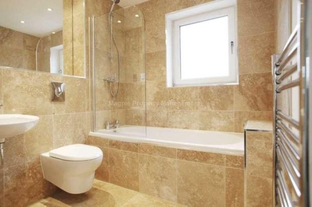 St Neots, PE19 - Photo 1