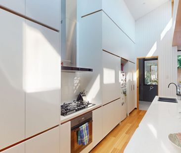 A Hidden Flemington Gem with Space to Entertain - Photo 2