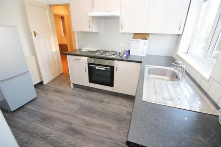 2 Bedroom Flat - Photo 5