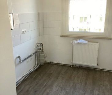 Moderne 3- Zimmerwohnung mit XXL Sonnenbalkon - Foto 1