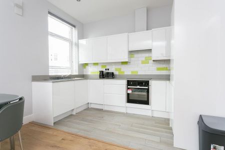 2 bedroom flat to rent - Photo 3