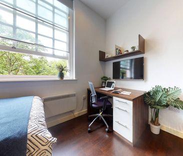 Apt 20, Park Square Residence - Photo 1