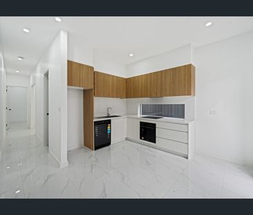 BRAND NEW GRANNY FLAT | WATER & INTERNET INCLUDED - Photo 2