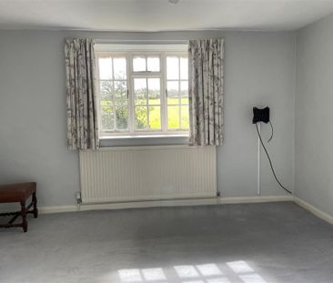 5 bedroom detached house to rent - Photo 3