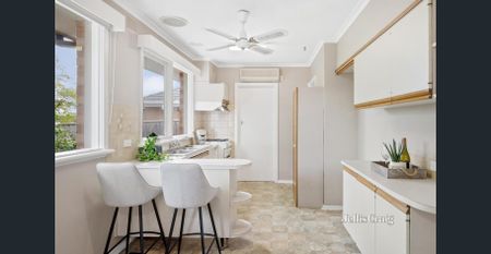 Immediate comfort in Blackburn North - Photo 5