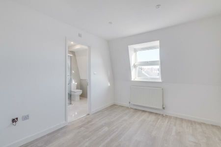 1 Bedroom Flat To Let - Photo 2