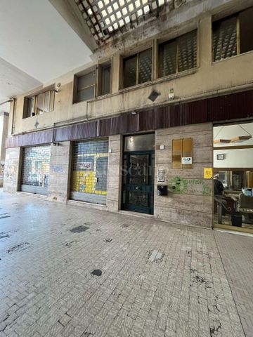 Casa a Avellino in Avellino - Via Carlo Del Balzo, Centro - Photo 2