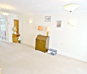 Hill Farm Court, Chinnor, Oxfordshire, OX39 - Photo 1