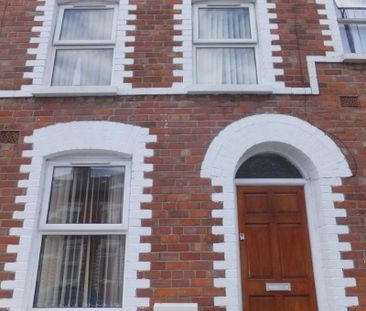 17 Penrose Street, BT71QX, Belfast - Photo 1