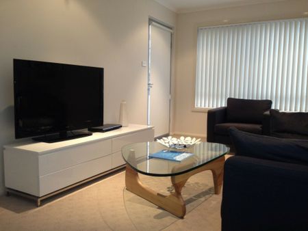 30/24-28 Watson Street, Turner ACT, Belconnen - Photo 2