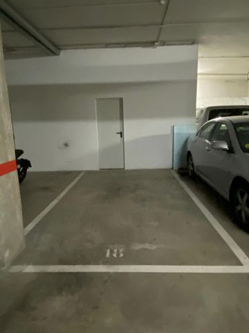 Piso de alquiler en Josep Ricart, Roses - Castellbell - Photo 3