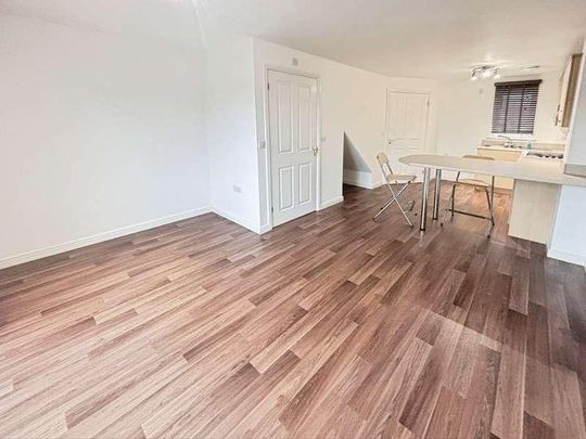 Clos Onnen, Barry, CF62 - Photo 1