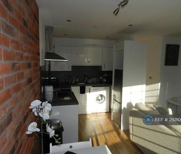 2 bedroom flat to rent - Photo 6