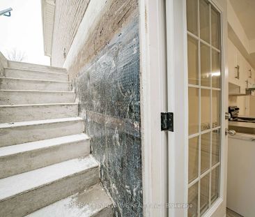 Detached Home For Lease | E9039489 - Photo 4