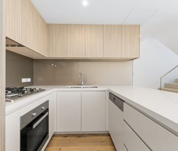 Brand New Two-Bedroom Penthouse in Epping - Photo 5