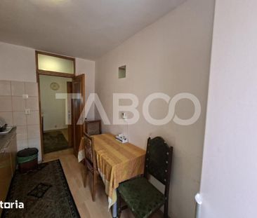 Apartament 3 camere etaj 1 de inchiriat zona Scoala de Inot Sibiu - Photo 1