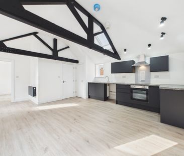 1 Bed Penthouse, Pocklingtons Walk, LE1 - Photo 2