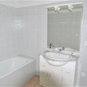 Location Appartement 2 pièces 41m² LIMOUX 11300 - Photo 2