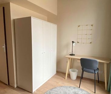 Location Appartement 9 pièces 9m² BORDEAUX 33800 - Photo 1